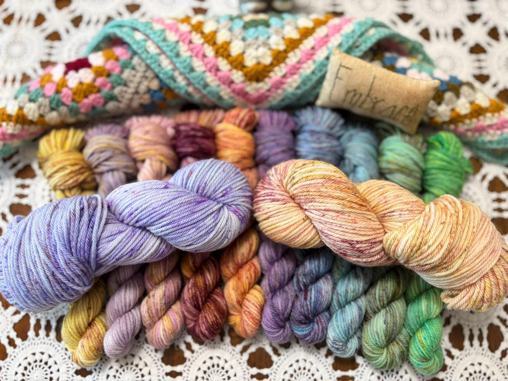 Colour Pop Blanket Bits Deluxe Pack – 10 Mini Skeins + 2 x 50g Skeins Hand Dyed Merino, 8ply, 675m, 75% Merino 25% Nylon