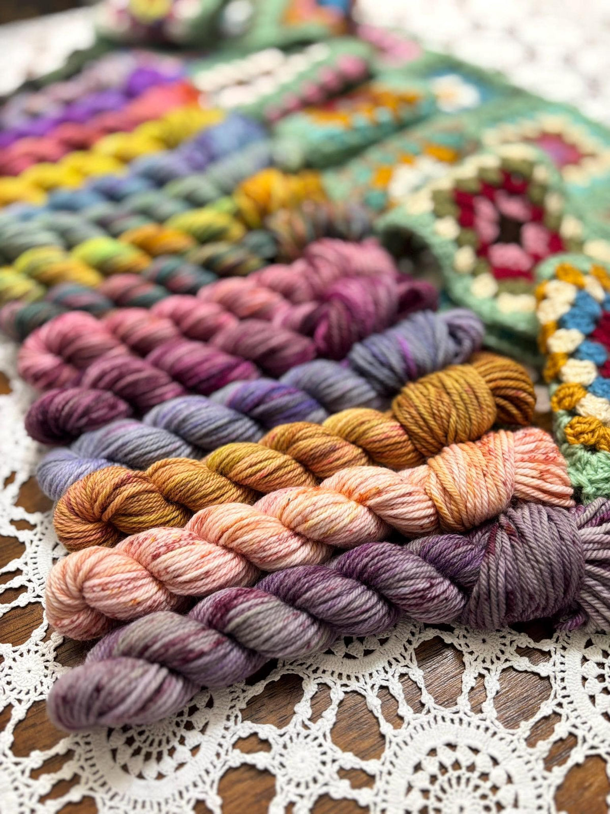 Colour Pop Blanket Bits Deluxe Pack – 15 Mini Skeins + 100g Skein Hand Dyed Merino, 8ply, 910m, 75% Merino 25% Nylon