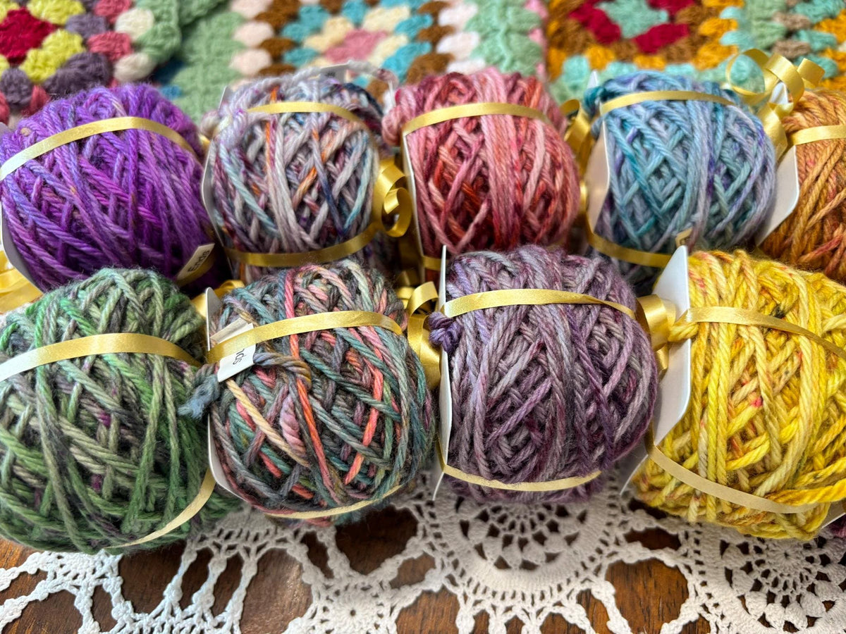 Colour Pop Blanket Bits Deluxe Cake Pack – 15 Mini Skeins + 100g Skein Hand Dyed Merino, 8ply, 910m, 75% Merino 25% Nylon