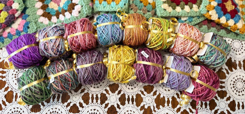 Colour Pop Blanket Bits Deluxe Cake Pack – 15 Mini Skeins + 100g Skein Hand Dyed Merino, 8ply, 910m, 75% Merino 25% Nylon